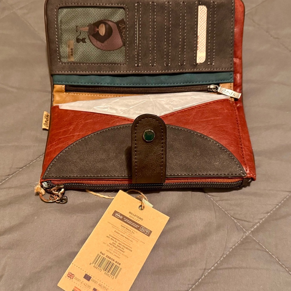 NWT Anekke Multicolor Wallet - Picture 3 of 4